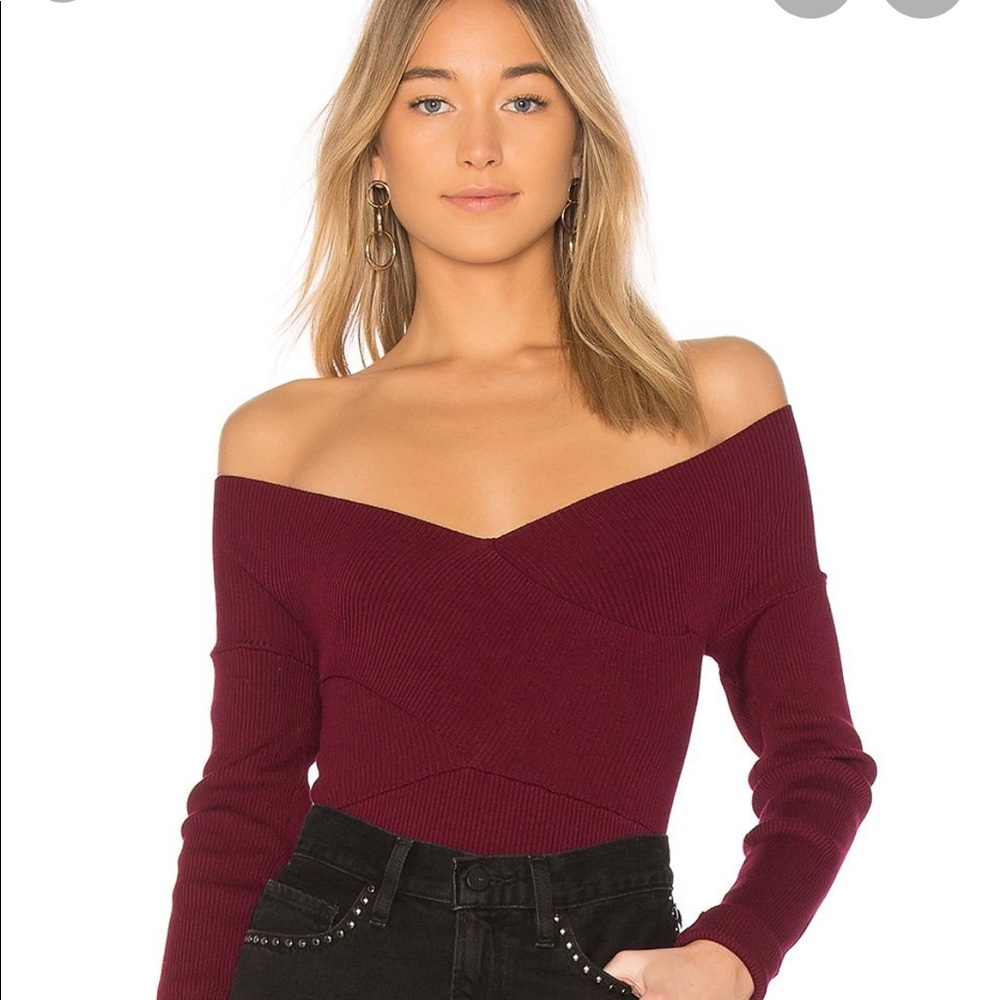 525 America off the shoulder top